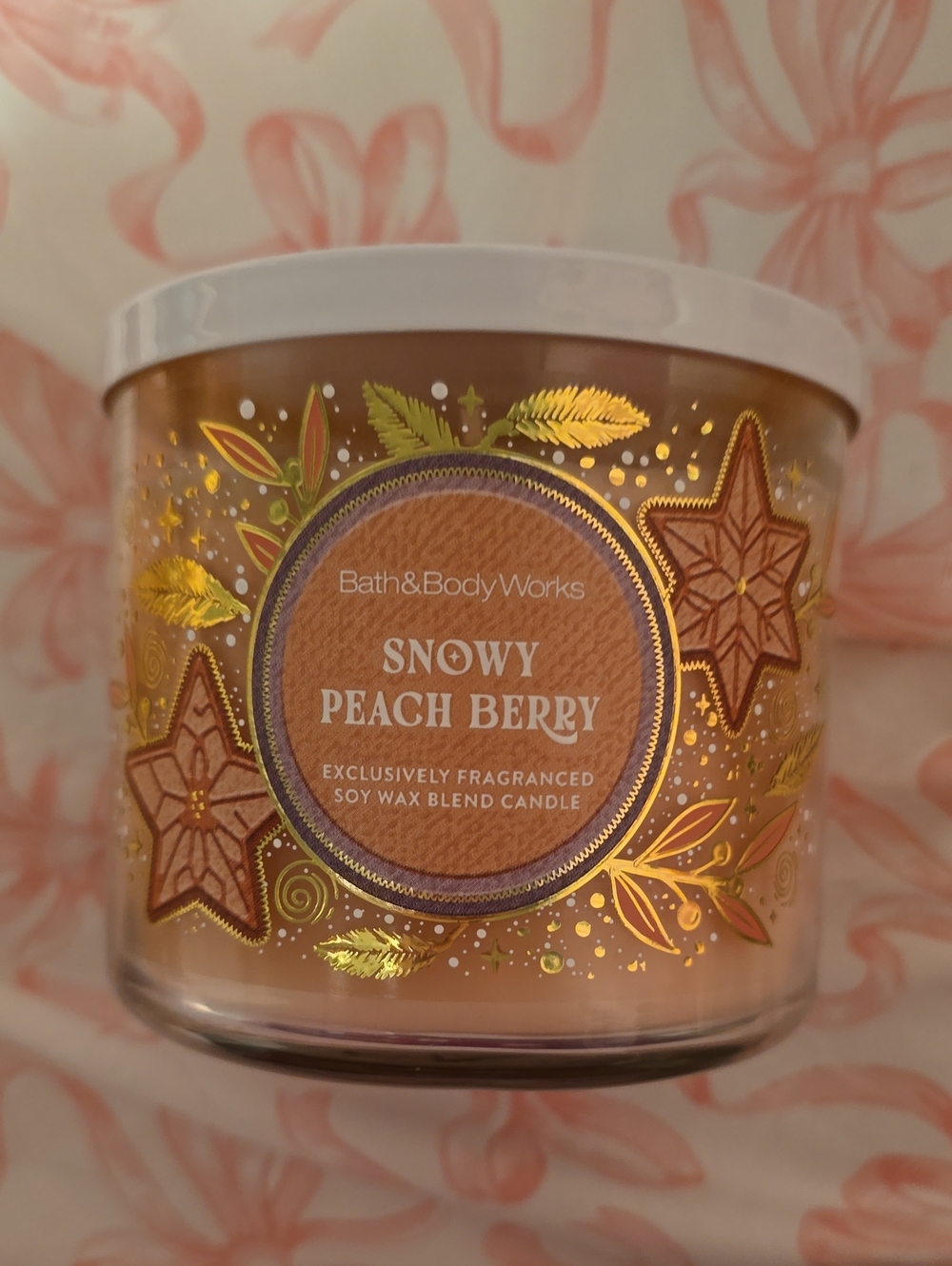 BNWT Bath And Body Works Snowy Peach Berry 3 Wick Candle